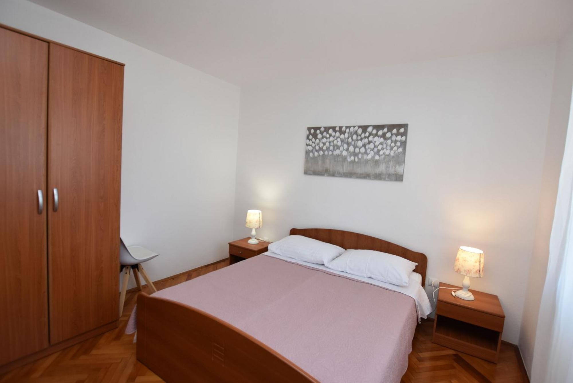 Apartments Guzela Primošten Rom bilde