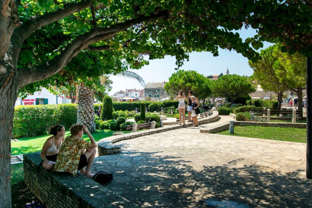 Apartments Guzela Primošten Eksteriør bilde